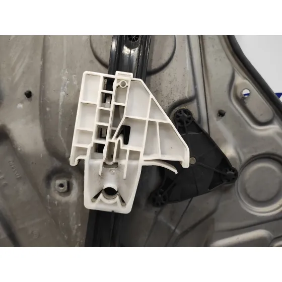 Elevalunas Trasero Izquierdo para Skoda Octavia Berlina (1Z3)