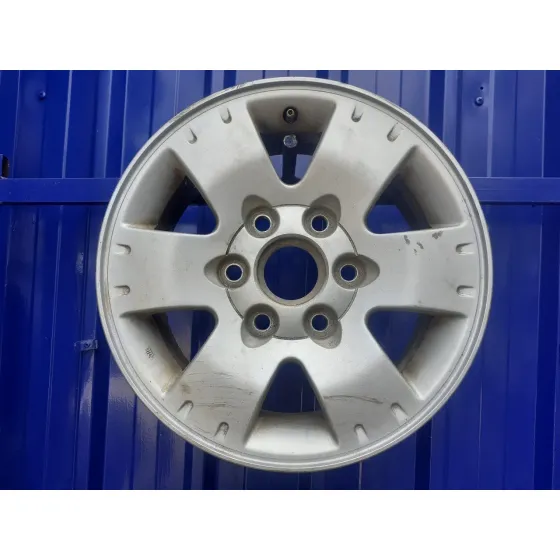 Llanta para Mitsubishi Montero (V60/V70)