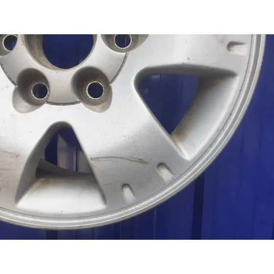 Llanta para Mitsubishi Montero (V60/V70)
