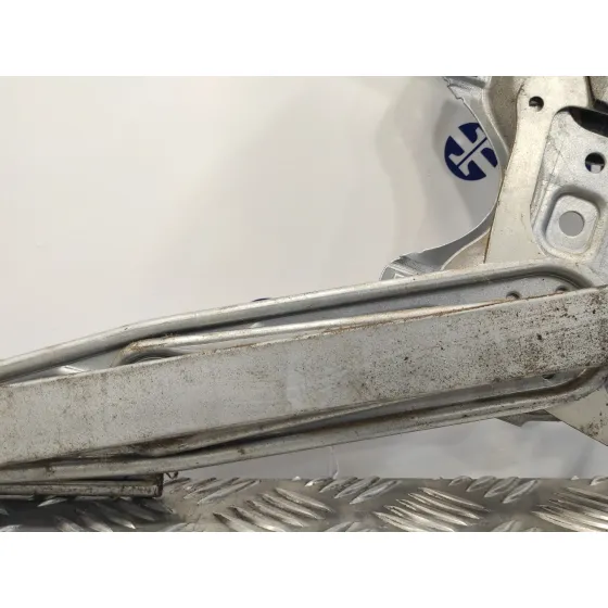 Elevalunas Delantero Derecho para Toyota Yaris