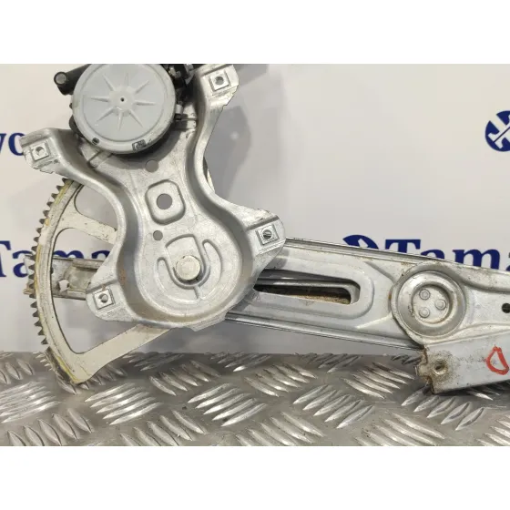 Elevalunas Delantero Derecho para Toyota Yaris