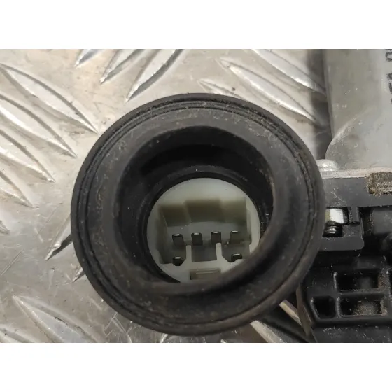 Elevalunas Delantero Derecho para Toyota Yaris