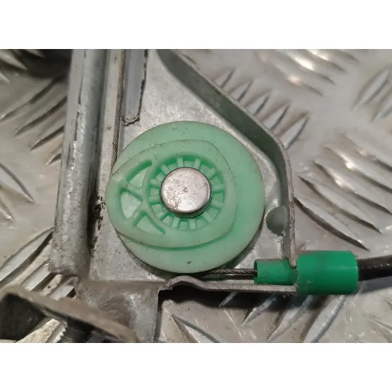 Elevalunas Delantero Derecho para Peugeot 206 Cc