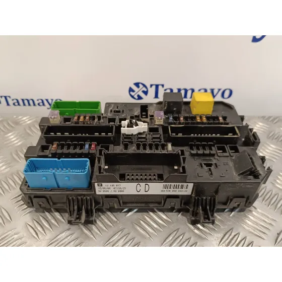 Caja Reles / Fusibles para Opel Astra H Berlina