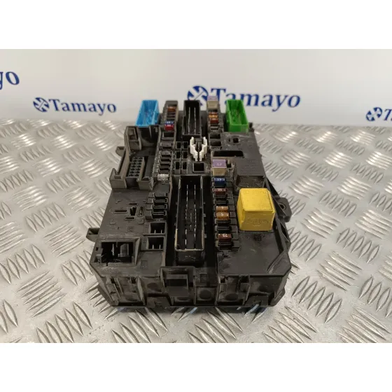 Caja Reles / Fusibles para Opel Astra H Berlina