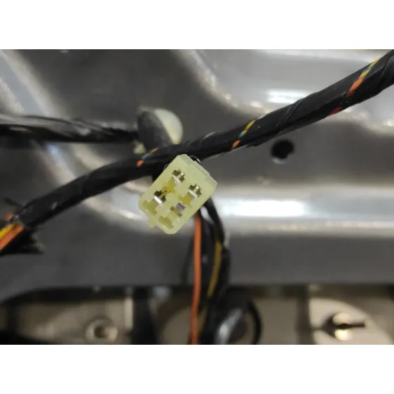 Porton Trasero para Suzuki Sx4 Rw (Ey)