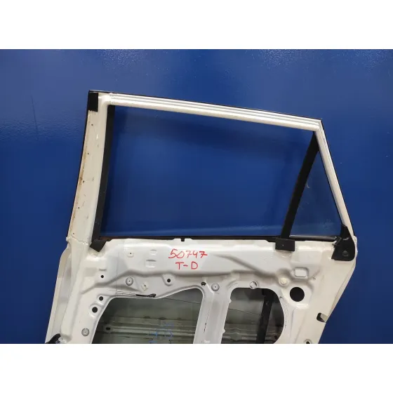 Puerta Trasera Derecha para Mazda 3 Lim. (Bl)