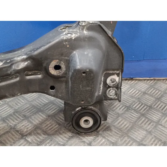 Puente Delantero para Opel Astra J Lim.