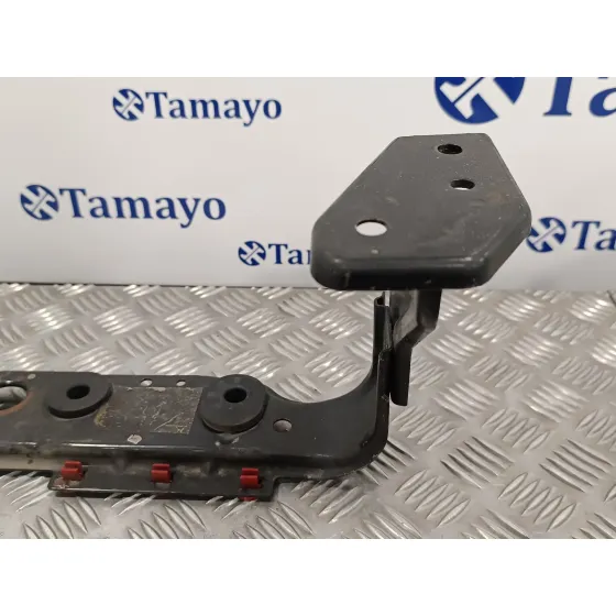 Soporte Radiador Central para Ford Focus Lim. (Cb8)