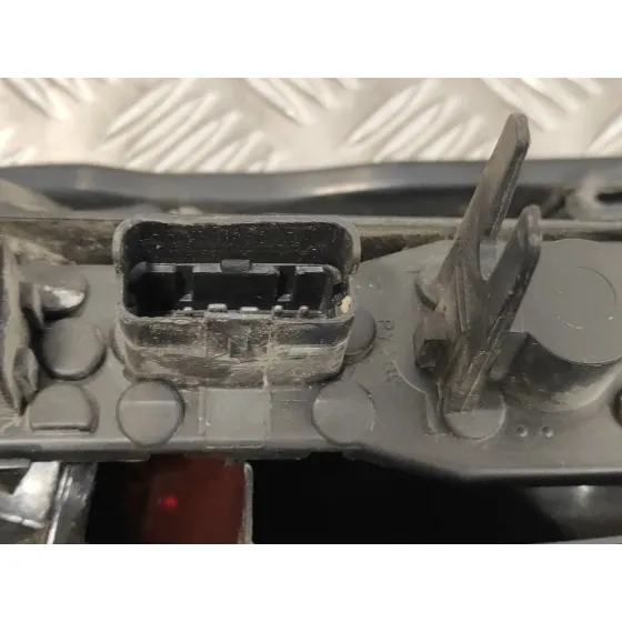 Piloto Trasero Derecho para Nissan Micra (K12E)