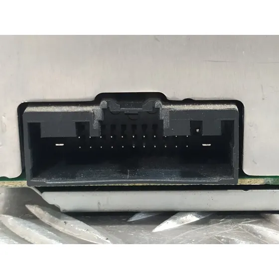 Sistema Audio / Radio Cd para Ford Fiesta (Cb1)