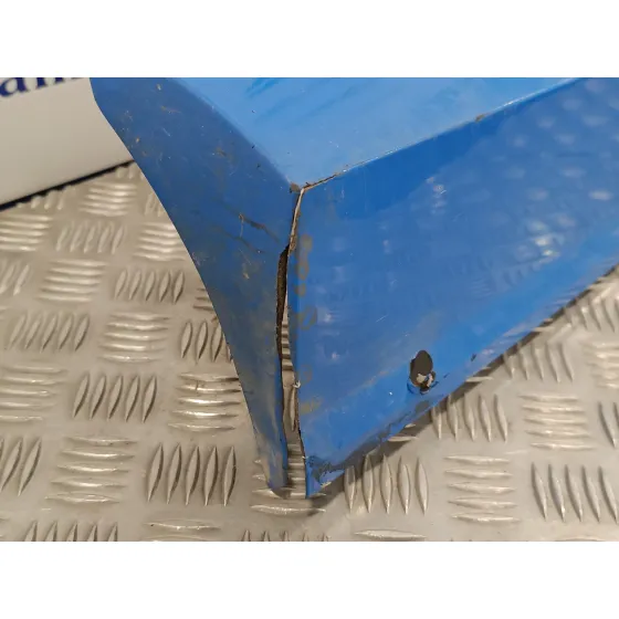 Spoiler Talonera Derecha para Renault Clio Iii