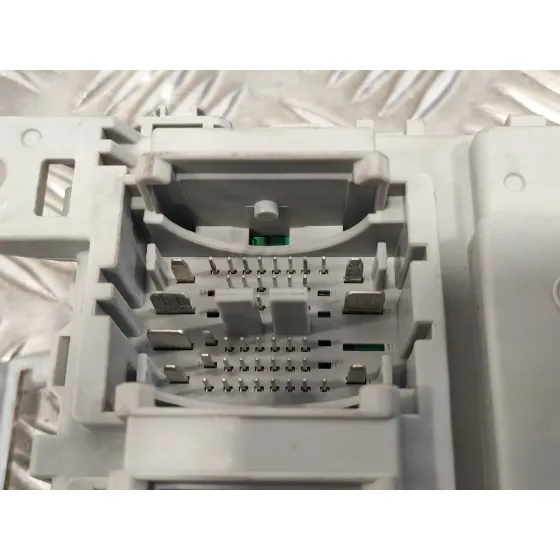 Caja Reles / Fusibles para Hyundai I20