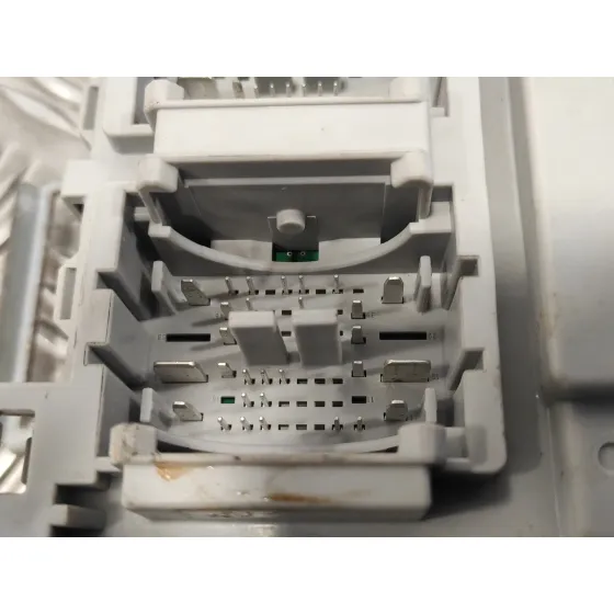 Caja Reles / Fusibles para Hyundai I20