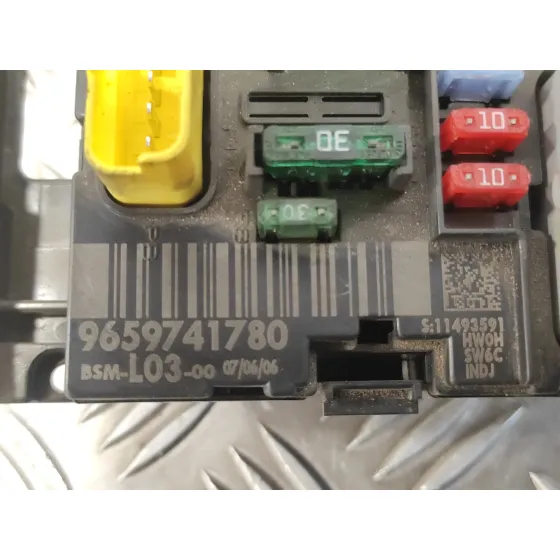 Caja Reles / Fusibles para Citroën C2