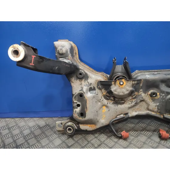 Puente Delantero para Mazda 3 Lim. (Bl)
