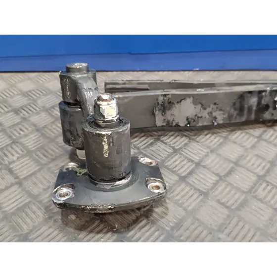 Ballesta Trasera para Nissan Cabstar ->09.06