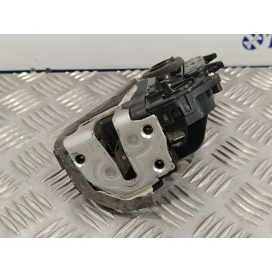 Cerradura Puerta Trasera Izquierda para Toyota Yaris (Ksp9/Scp9/Nlp9)