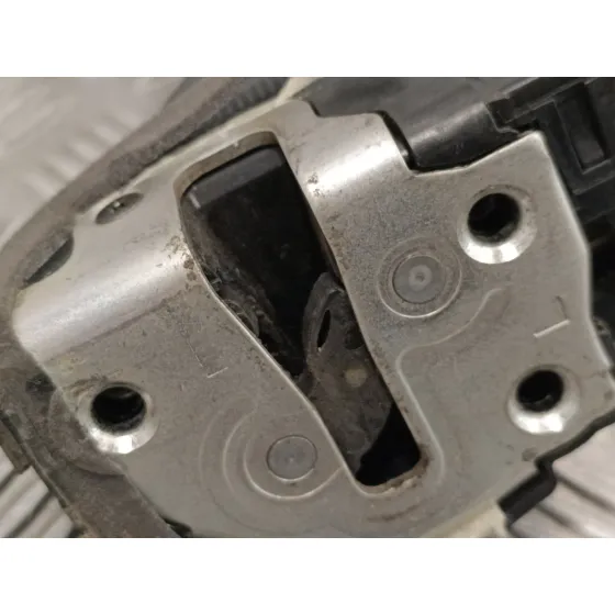 Cerradura Puerta Trasera Izquierda para Toyota Yaris (Ksp9/Scp9/Nlp9)