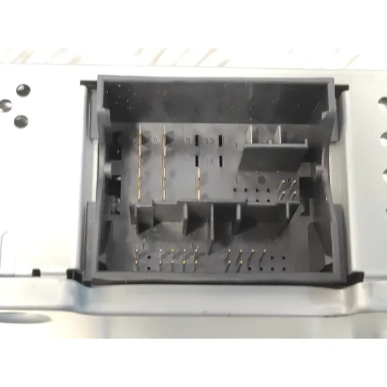 Sistema Audio / Radio Cd para Volkswagen Polo (6R1)