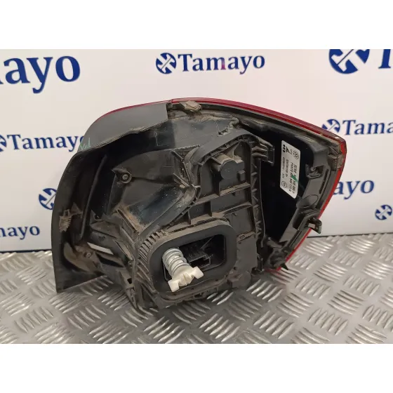 Piloto Trasero Izquierdo para Volkswagen Polo (6R1)