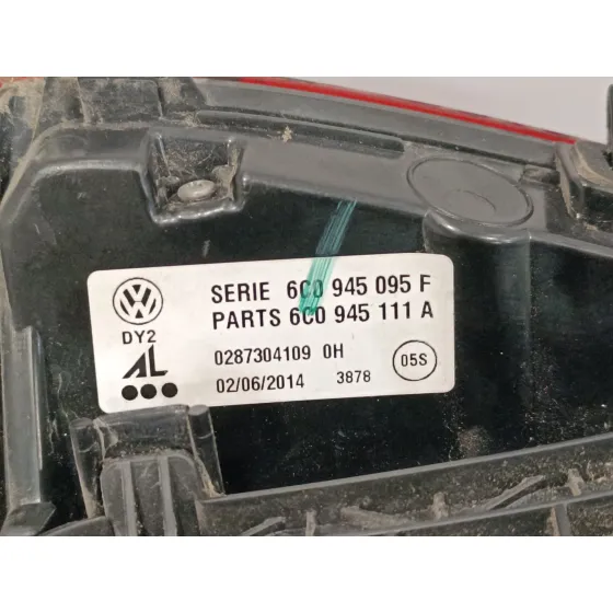 Piloto Trasero Izquierdo para Volkswagen Polo (6R1)