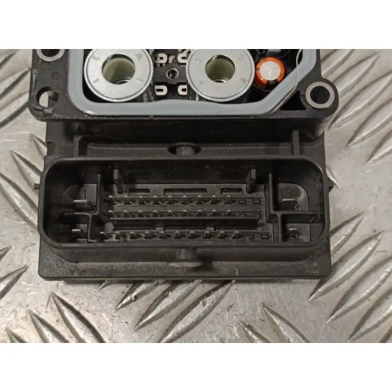 Centralita Abs para Nissan Nv 200 (M20)