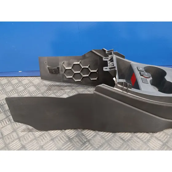 Consola Central para Volkswagen Polo (6R1)