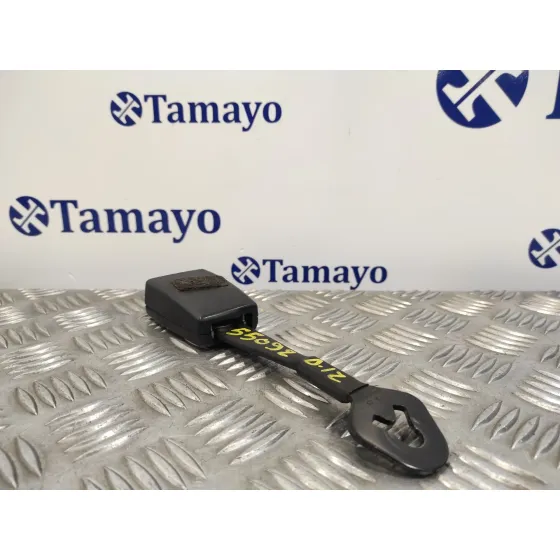 Enganche Cinturon Delantero Izquierdo para Audi A4 Avant (8E)