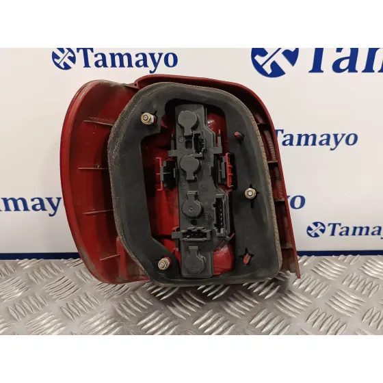 Piloto Trasero Derecho para Volkswagen Polo Berlina (6N2)