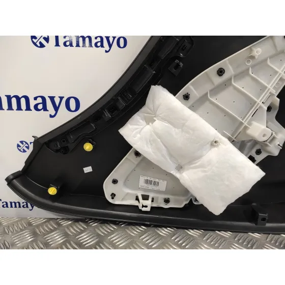 Guarnecido Puerta Trasera Derecha para Nissan Micra V (K14)