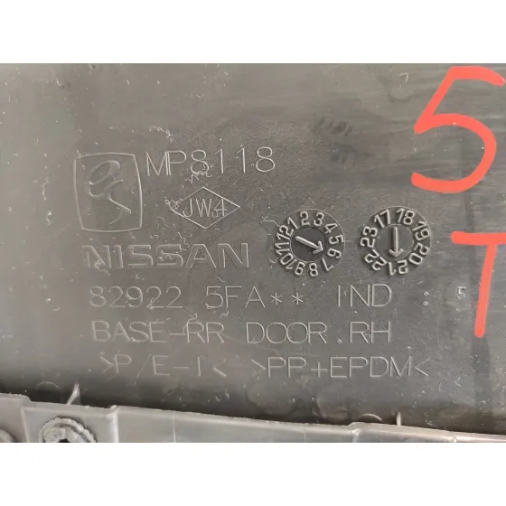 Guarnecido Puerta Trasera Derecha para Nissan Micra V (K14)
