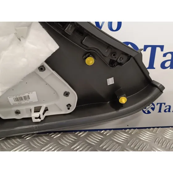 Guarnecido Puerta Trasera Izquierda para Nissan Micra V (K14)