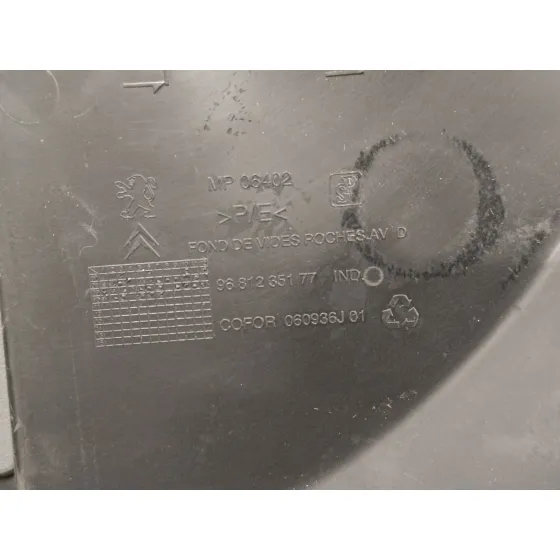 Guarnecido Puerta Delantera Derecha para Peugeot Partner Kasten