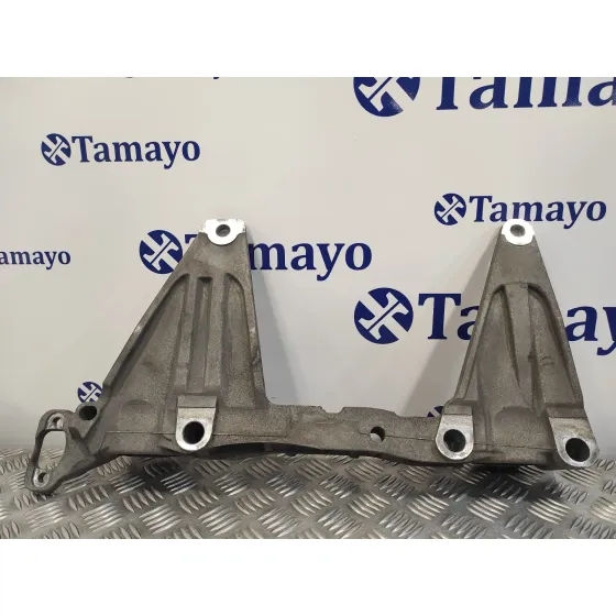 Soporte para Mercedes-Benz Vito Tourer (447)