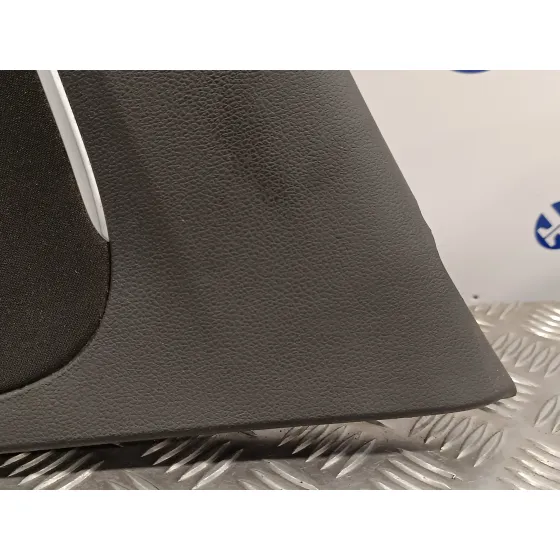 Guarnecido Puerta Trasera Derecha para Volkswagen Polo (6R1)