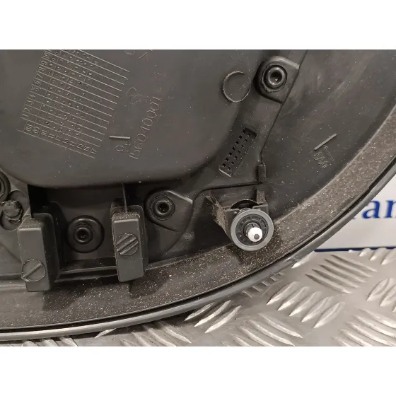 Guarnecido Puerta Trasera Derecha para Volkswagen Polo (6R1)
