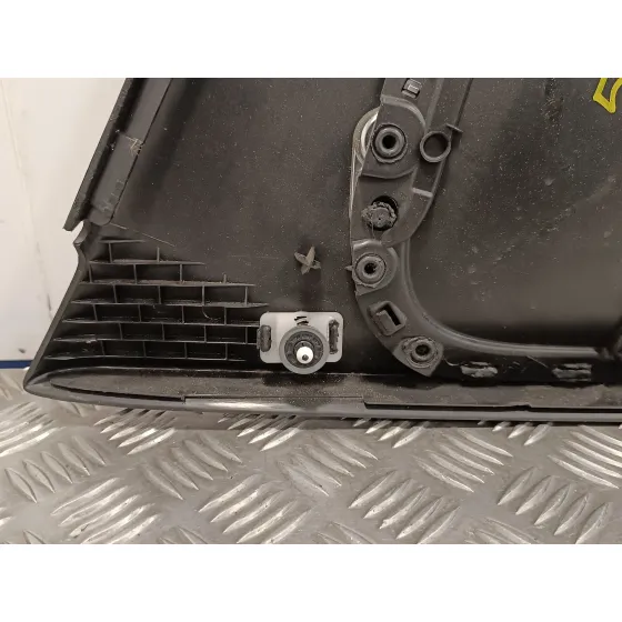 Guarnecido Puerta Trasera Derecha para Volkswagen Polo (6R1)