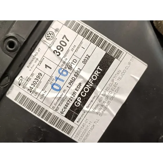 Guarnecido Puerta Trasera Derecha para Volkswagen Polo (6R1)