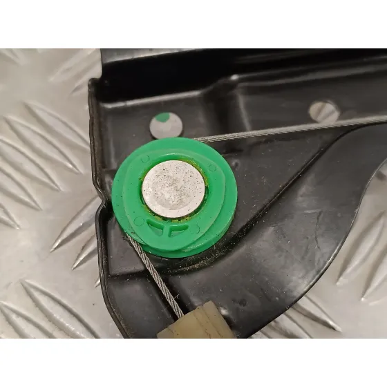 Elevalunas Delantero Derecho para Volkswagen Polo (6R1)