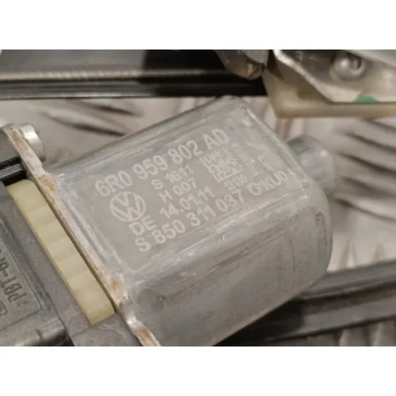 Elevalunas Delantero Derecho para Volkswagen Polo (6R1)