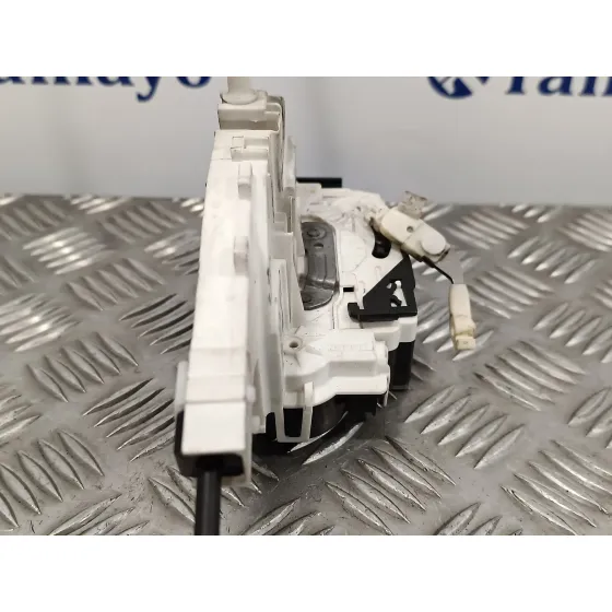 Cerradura Puerta Delantera Izquierda para Volkswagen Crafter Caja Cerrada