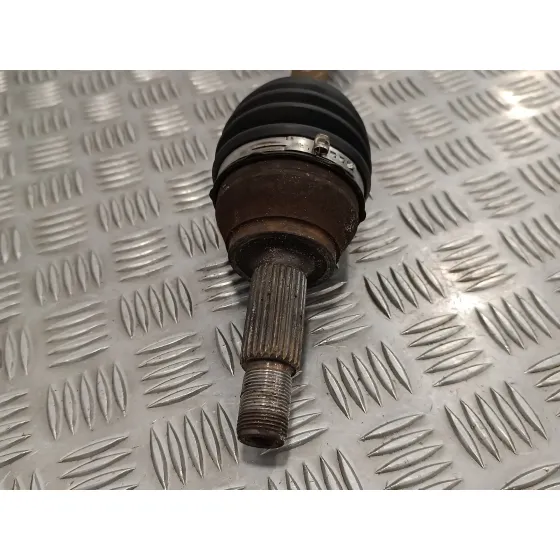 Transmision Delantera Derecha para Ford Fiesta (Cb1)