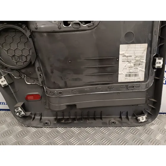 Guarnecido Puerta Trasera Derecha para Volkswagen Touran (1T2)