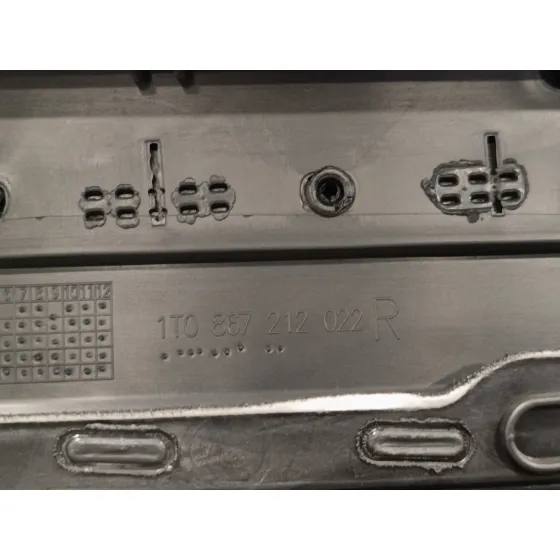 Guarnecido Puerta Trasera Derecha para Volkswagen Touran (1T2)