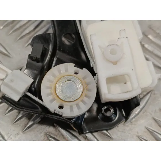 Elevalunas Delantero Derecho para Peugeot 308