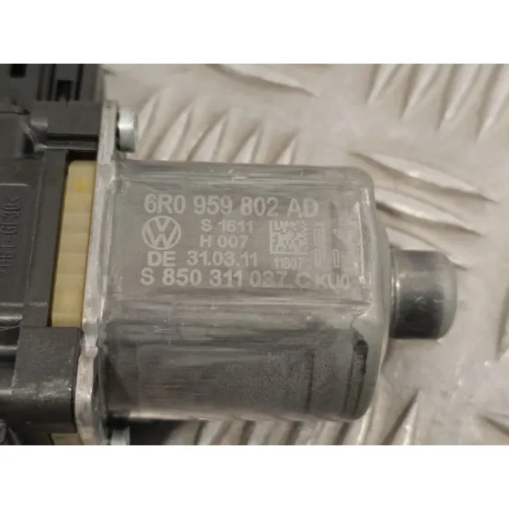 Elevalunas Delantero Derecho para Volkswagen Polo (6R1)
