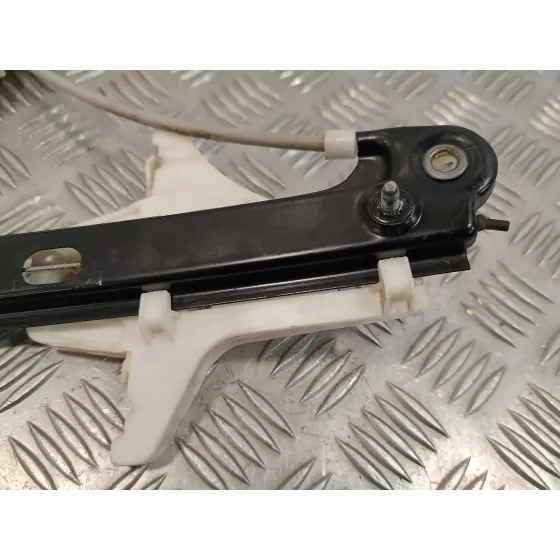 Elevalunas Trasero Izquierdo para Volkswagen Polo (6R1)