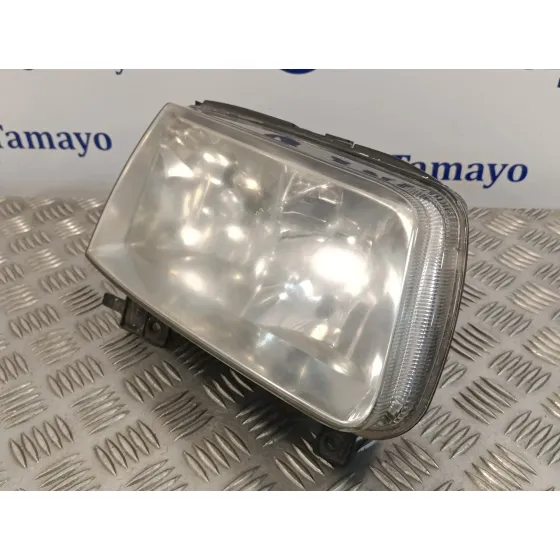 Faro Derecho para Volkswagen Polo Berlina (6N2)