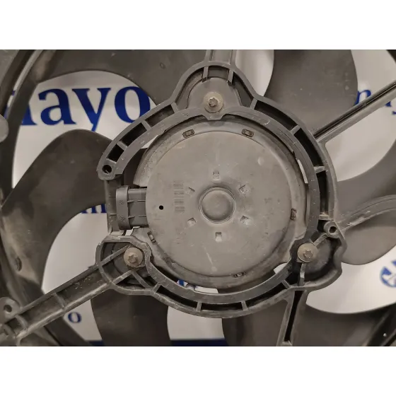 Electroventilador para Nissan Micra (K12E)